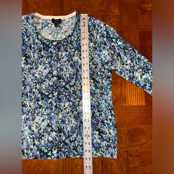 TALBOTS Cashmere Cardigan Sweater Sz LP - Picture 6 of 8